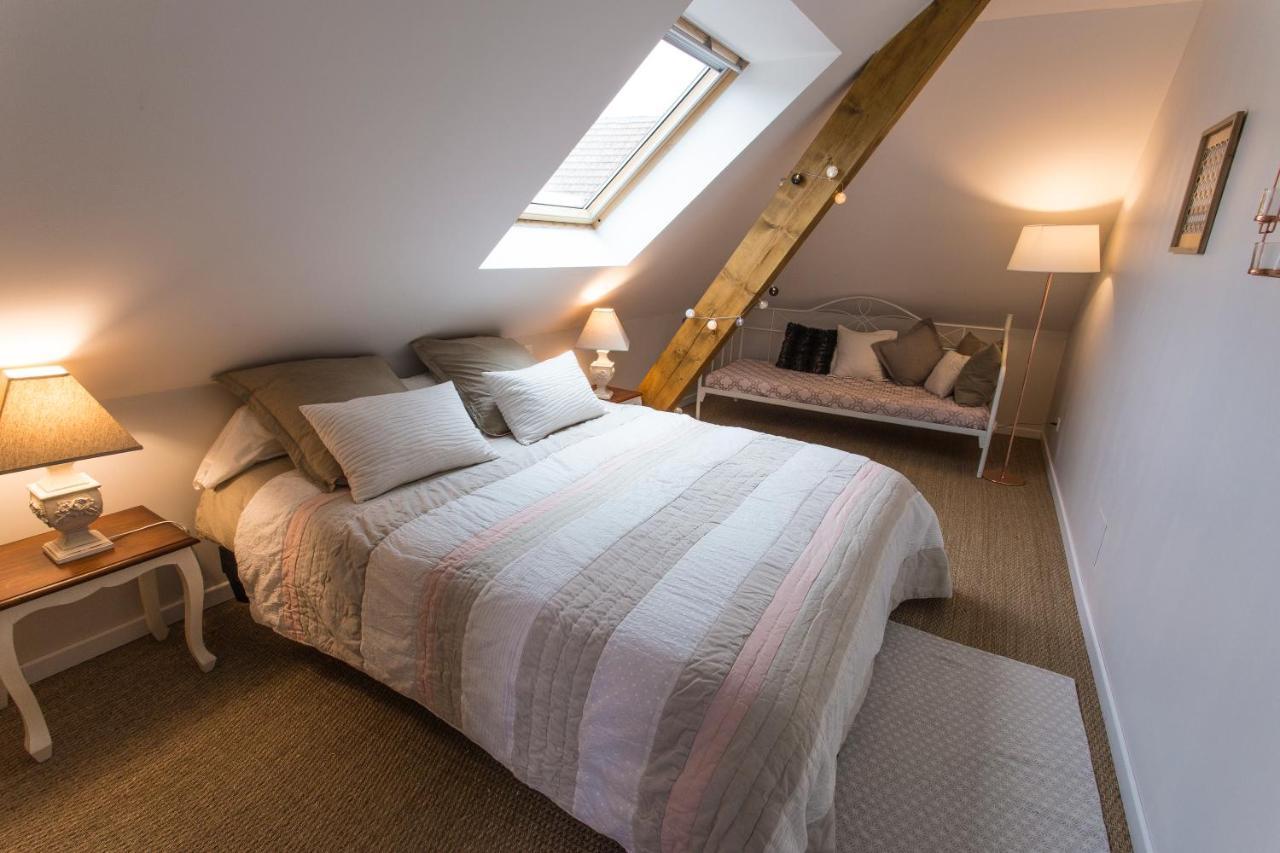Meubles De Tourisme Griotte Et Cannelle Apartment Bergbieten Bagian luar foto